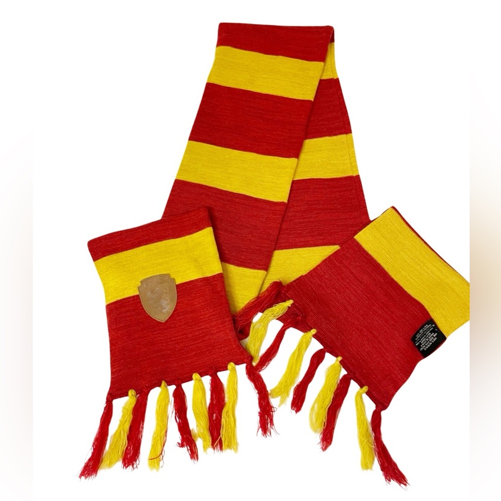 Harry Potter Gryffindor Premium‎ Scarf Insignia Striped Fringe Unisex 80 inches